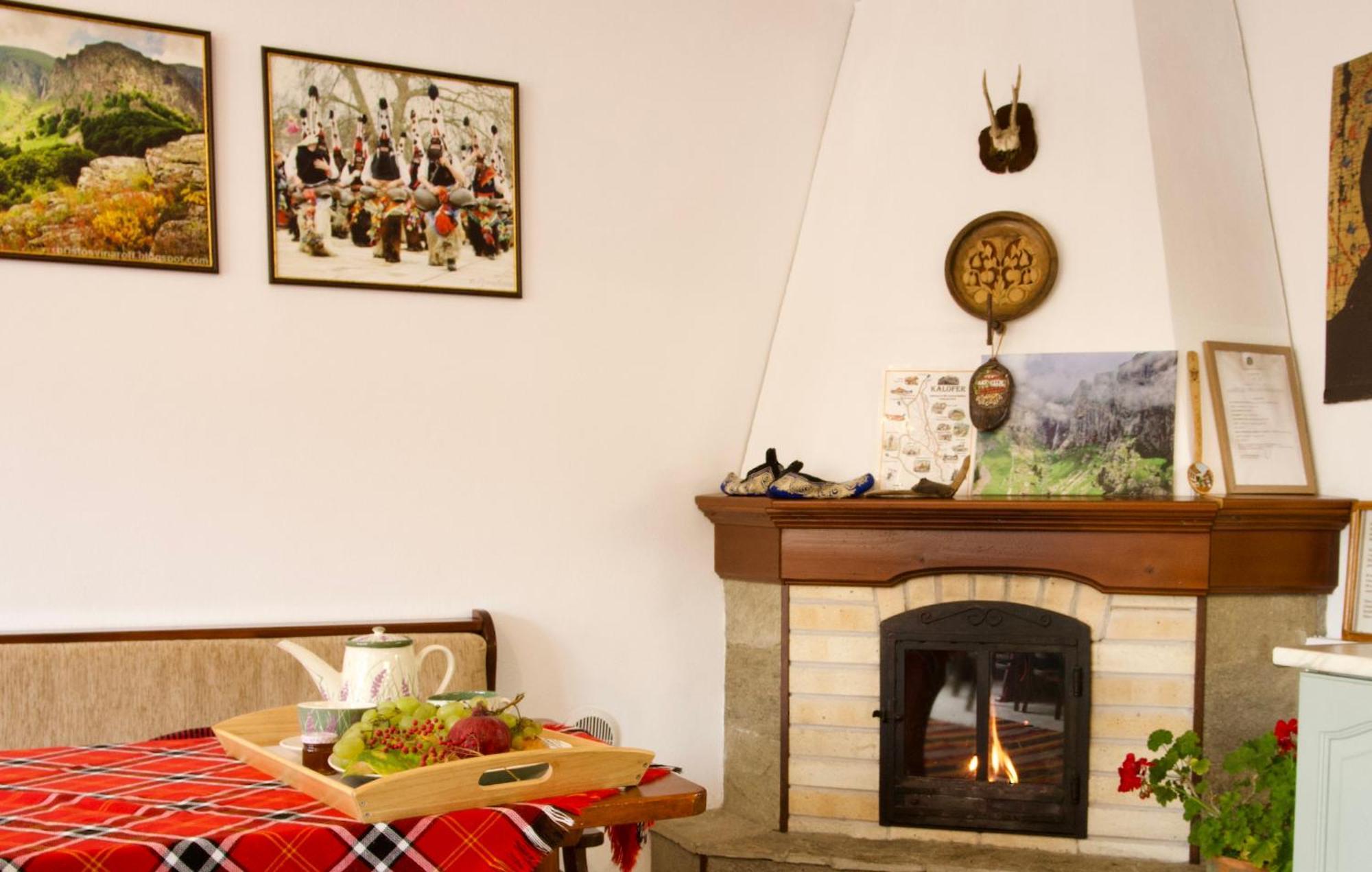 Iliikova House Otel Kalofer Dış mekan fotoğraf