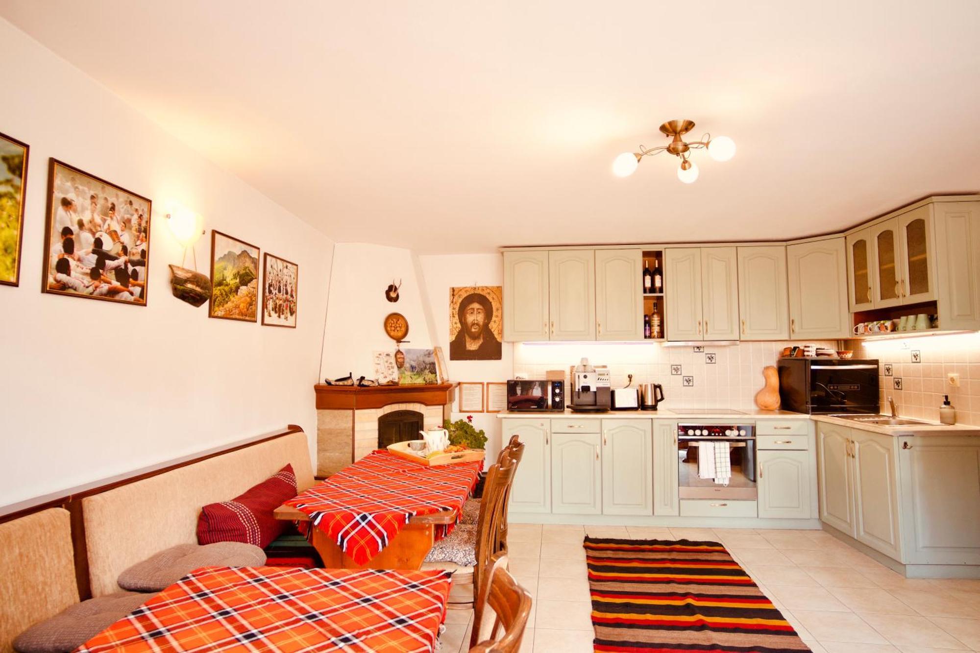 Iliikova House Otel Kalofer Dış mekan fotoğraf